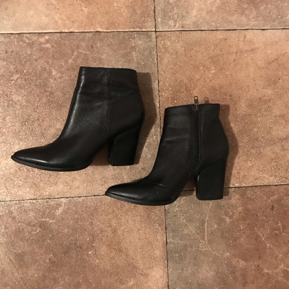 Steve Madden boots